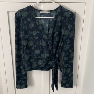 A&F Navy Floral Wrap Crop Blouse. Smocked Back. Size Small